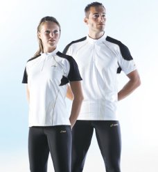 Top Impact Line d'Asics : La fusion entre style et fonctionnalité